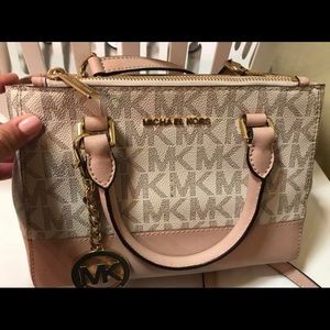 Michael Kors purse rose gold